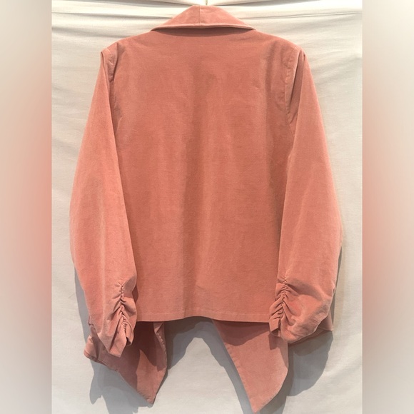 NWOT - DG2 By Diane Gilman Luxuriously Soft Stretch Velvet Asymmetrical Blazer - Picture 2 of 6